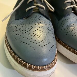 Women’s Sz 38 (US 8) PIKOLINOS Perforated Blue Leather Oxfords